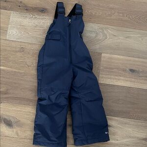 Boys Columbia snow pants. 4/5.